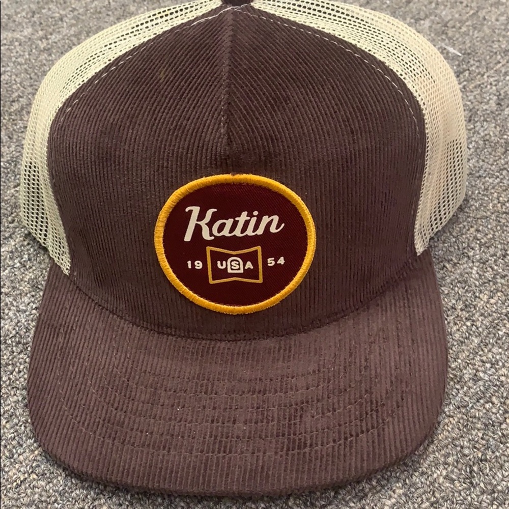 Latin trucker hat